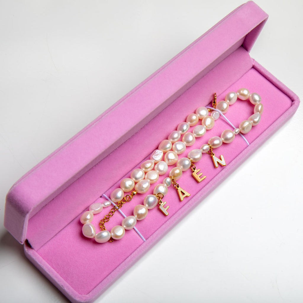 PEARLY GIRLY - F...